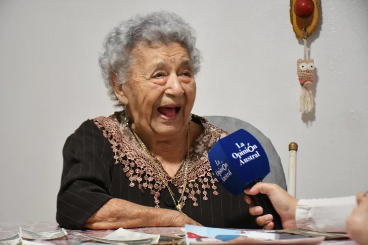 ¡Felices 101 años Juana!: “Hay que comer sano para andar bien”