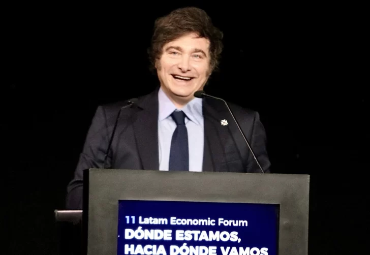 Cerca de las urnas, Javier Milei despliega una filosofía laboral muy interesante
