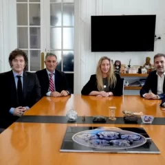 Elecciones: confirman que LLA y el PRO irán juntos en la provincia de Buenos Aires