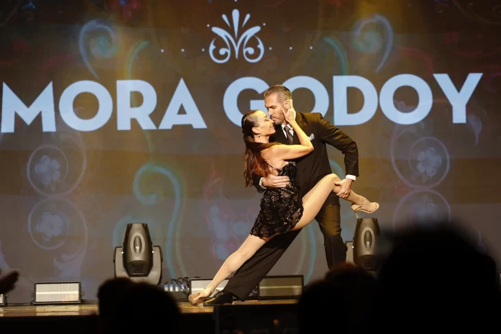 Orquesta Tango Bardo y Mora Godoy se presentarán en el Gallegos Tanguero