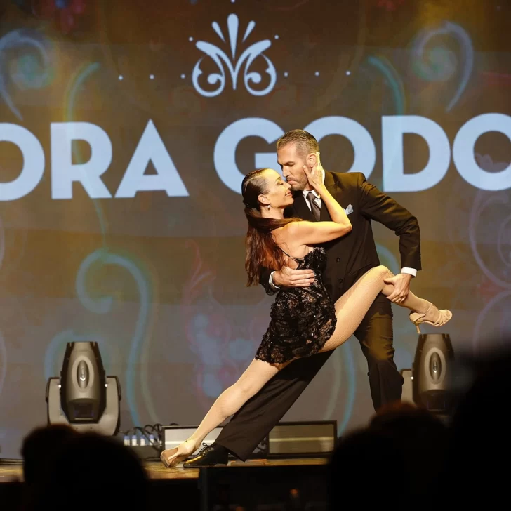 Orquesta Tango Bardo y Mora Godoy se presentarán en el Gallegos Tanguero