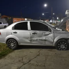 Fuerte choque en Río Gallegos: tres personas terminaron en el hospital