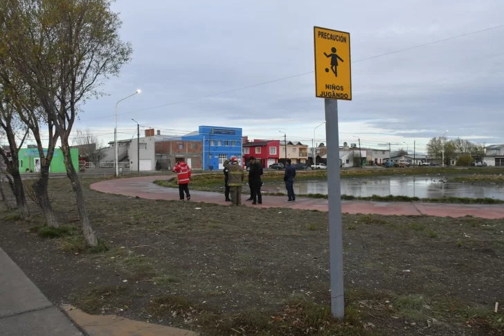 La plaza se encuentra ubicada en el corazón del barrio Gaucho Rivero. Foto: José Silva/La Opinión Austral La plaza se encuentra ubicada en el corazón del barrio Gaucho Rivero. Foto: José Silva/La Opinión Austral