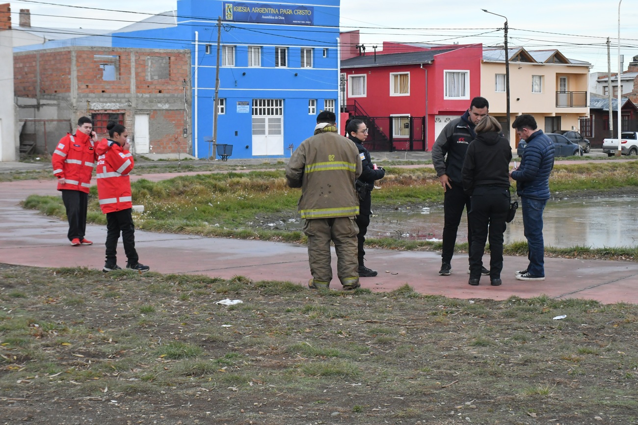  La plaza Arco Iris fue clausurda parcialmente. Foto: José Silva/La Opinión Austral