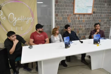 Autores presentaron la antología “Santa Cruz Lee” en Río Gallegos
