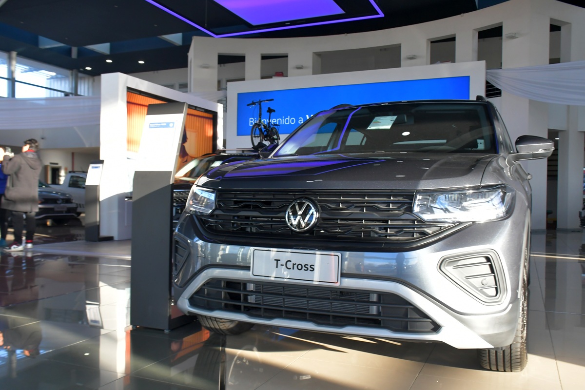  El nuevo Volkswagen T-Cross se encuentra entre los vehículos disponibles. Foto: José Silva/La Opinión Austral