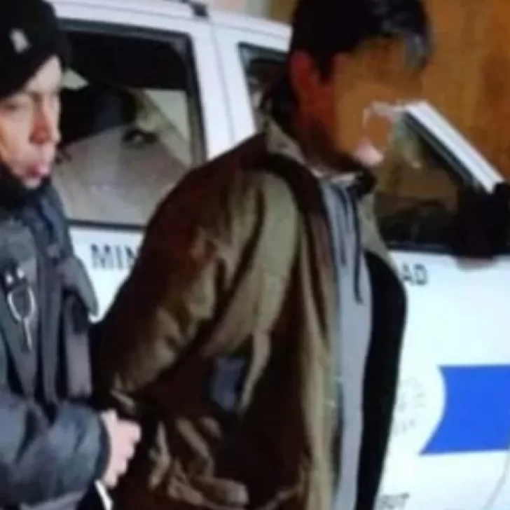 Viajaba desde Santa Cruz con su pareja y fue detenido en Chubut: tenía pedido de captura