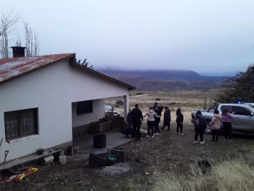 Un anciano fue rescatado de una estancia de Los Antiguos: vivía y trabajaba en condiciones precarias