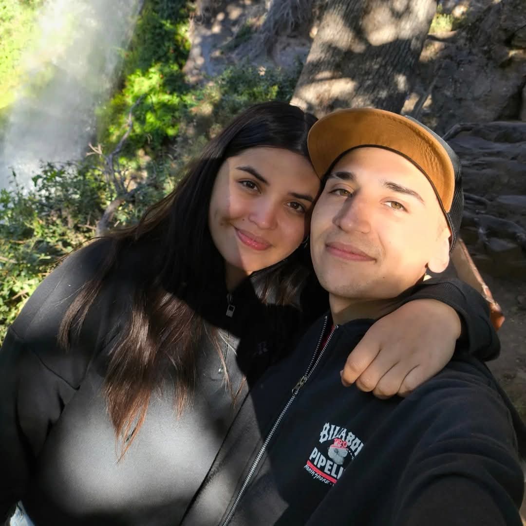  Los jóvenes fueron hallados sin vida.