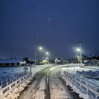 La nieve tiñó de blanco la Patagonia y anticipó la llegada del invierno