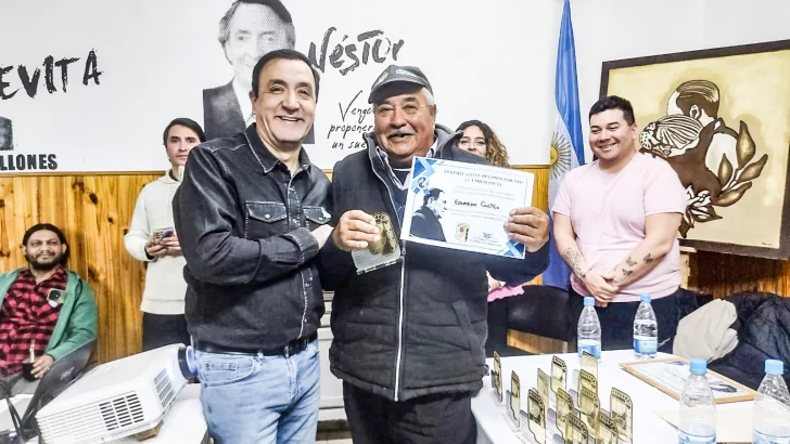 Reconocimiento a militantes