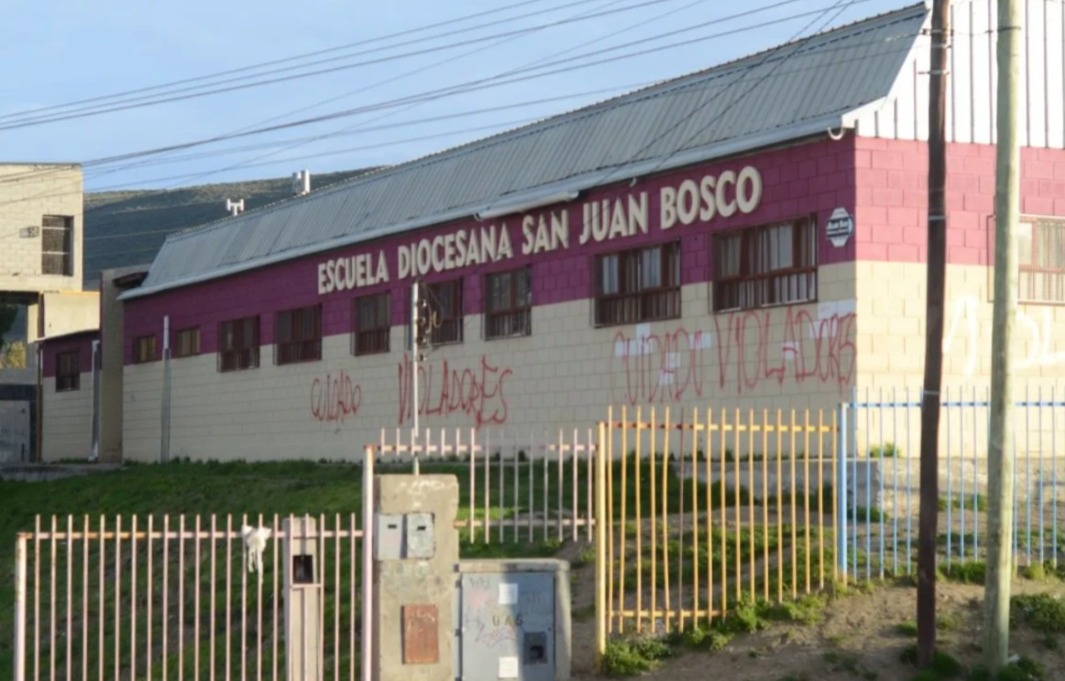  Escuela Diocesana 