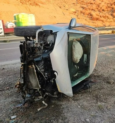  El auto que se accidentó en Comodoro Rivadavia.