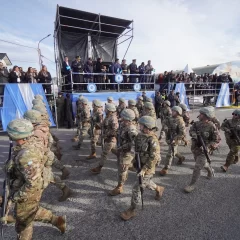 Caleta Olivia vivió una fiesta patriótica multitudinaria en el aniversario del 25 de Mayo