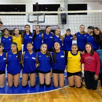Se viene el Nacional de Voley Sub-14 en Bariloche: Santa Cruz afina sus jugadores