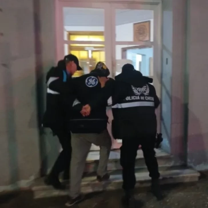 Comodoro Rivadavia: detuvieron a tres hombres por robo, resistencia a la autoridad y pedido de captura