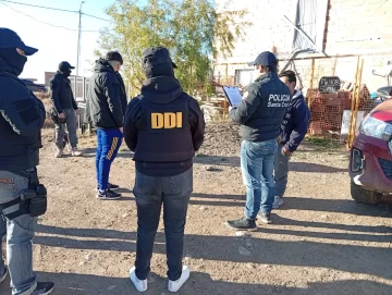 Demoraron a una mujer por amenazas a un hombre: “Si no me transferís el dinero te mató a vos y tu familia”