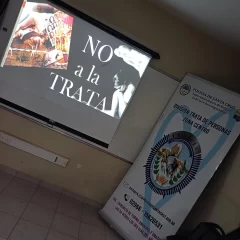 La Policía de Santa Cruz brindó charlas a los alumnos de las escuela de Puerto San Julián