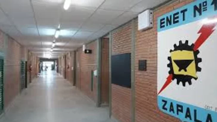 Insólito ataque en la Patagonia: agredió a docentes porque le retuvieron el vapeador a su hijo