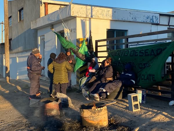 Puerto Deseado: ATE mantiene el acampe frente al Municipio