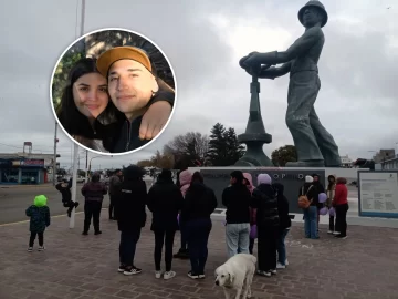 Brutal femicidio en Caleta Olivia: familiares de Antonella Aybar se manifestaron en El Gorosito Brutal femicidio en Caleta Olivia: familiares de Antonella Aybar se manifestaron en El Gorosito