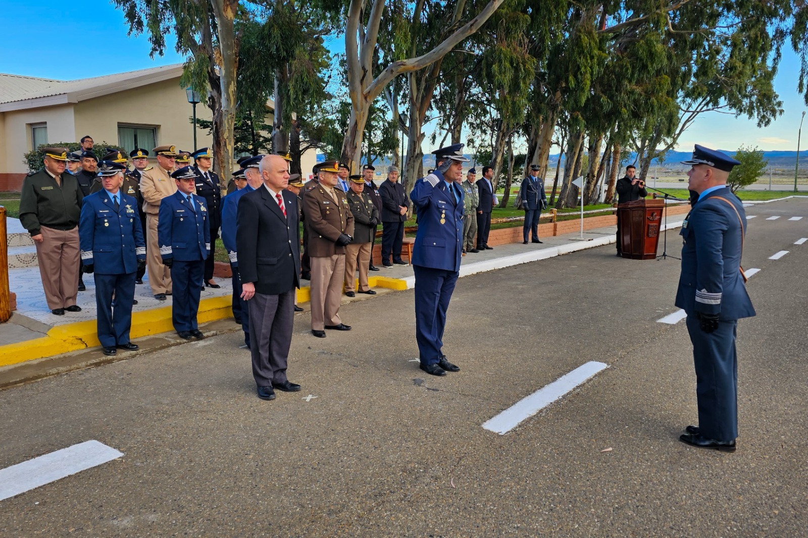 El Municipio acompañó el 43° aniversario del Bautismo de Fuego de la Fuerza Aérea en la Gesta de Malvinas