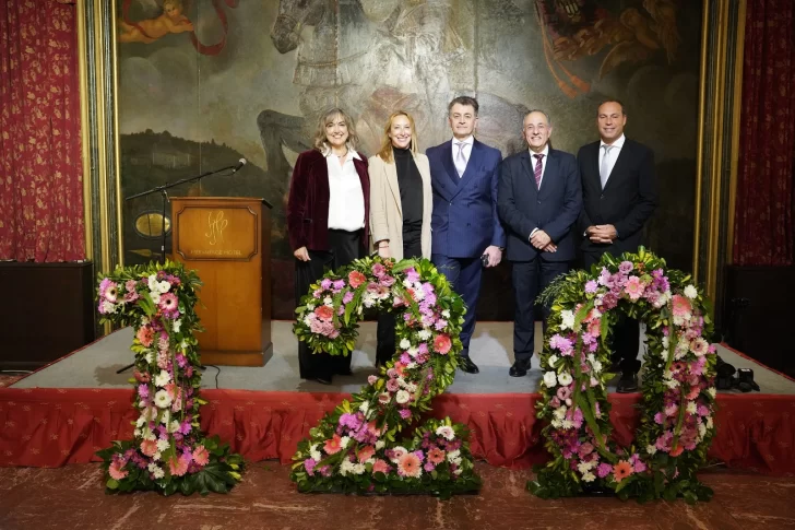  Silvia Garat, María Eugenia Perales, Marcelo Carbone, Hugo Ferrer y Germán Lagrasta. FOTO: MARCELO ARDUIN / LA CAPITAL DE MAR DEL PLATA