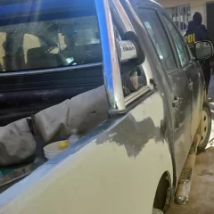 Hallaron la camioneta que había embestido a un motociclista y le había provocado lesiones graves