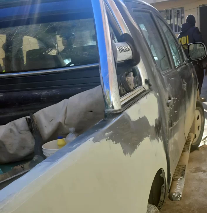 Hallaron la camioneta que había embestido a un motociclista y le había provocado lesiones graves