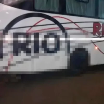 Horror: un micro arrastró un cadáver varios kilómetros y lo hallaron en la terminal