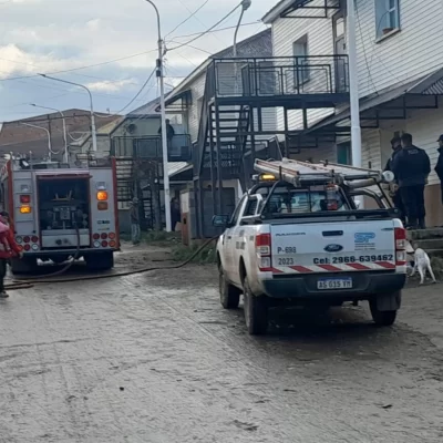 Bomberos controlaron  un principio de incendio en los pabellones de Río Turbio