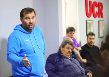Dirigentes de peso en otro encuentro de la UCR de Santa Cruz