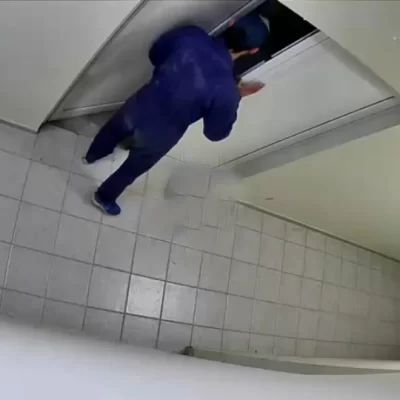 En Río Gallegos: un hombre simuló ser trabajador del natatorio y robó elementos de limpieza
