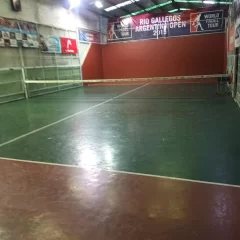 Se juega torneo de padel patagónico en Casablanca