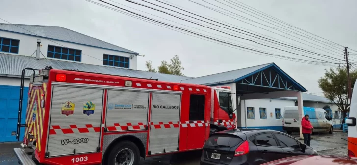 Pérdida de gas en la Escuela Especial N°6 de Río Gallegos: evacuaron el edificio y hay docentes hospitalizados
