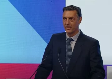 Facundo Gómez Minujín inauguró la AmCham Summit 2025 con un fuerte llamado a impulsar la competitividad