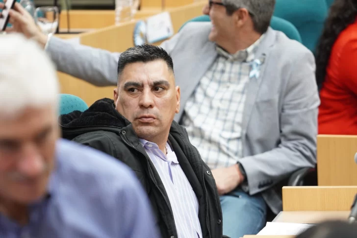 Volvió a caerse otra sesión para tratar el desafuero del diputado Fernando Españón