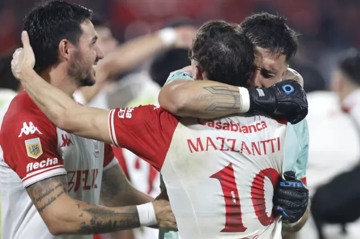 Huracán venció a Independiente por penales y se metió en la final del Torneo Apertura