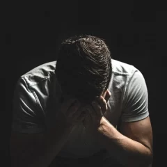 Tras 15 años, descubrió que 4 de sus 7 hijos no eran suyos