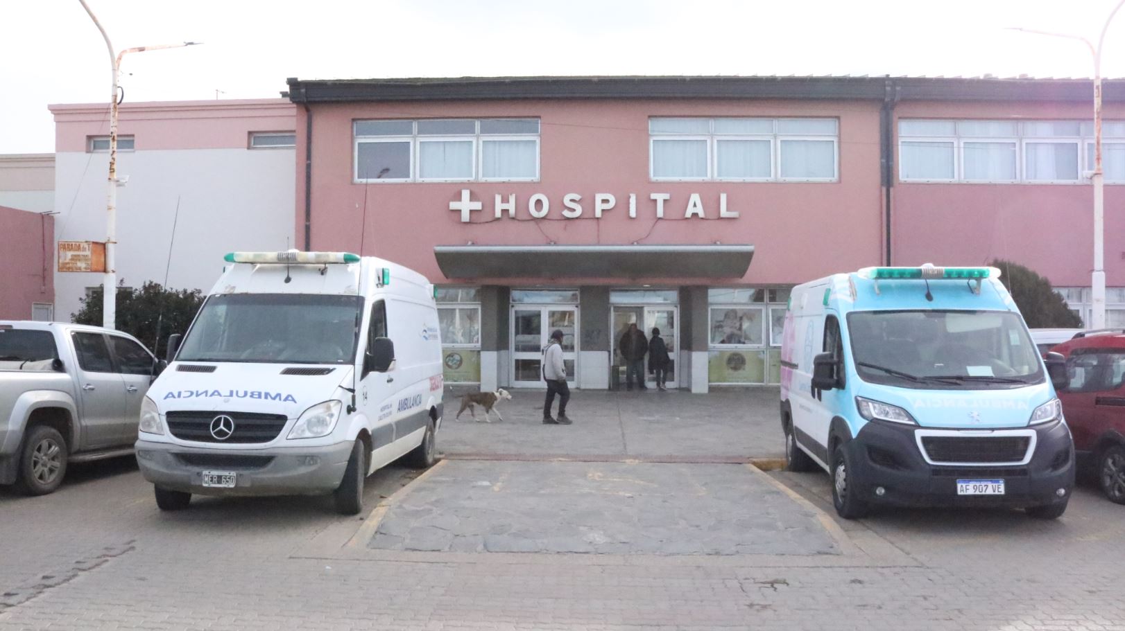  LLanos fue derivada al Hospital Zonal de Caleta Olivia y aseguró que tuvo inconvenientes en su cobertura médica.