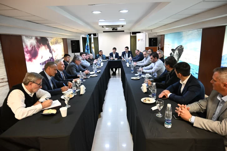 Ignacio Torres confirmó la firma del Acuerdo de Competitividad para fortalecer la Cuenca del Golfo San Jorge