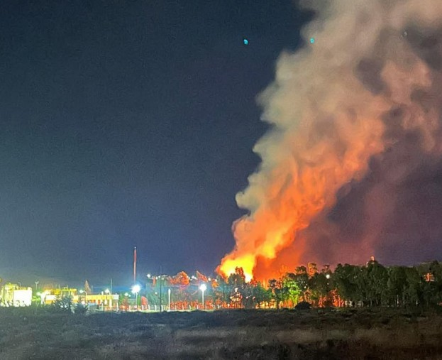 Comodoro Rivadavia: un incendio en la planta almacenadora de YPF destruyó un quincho