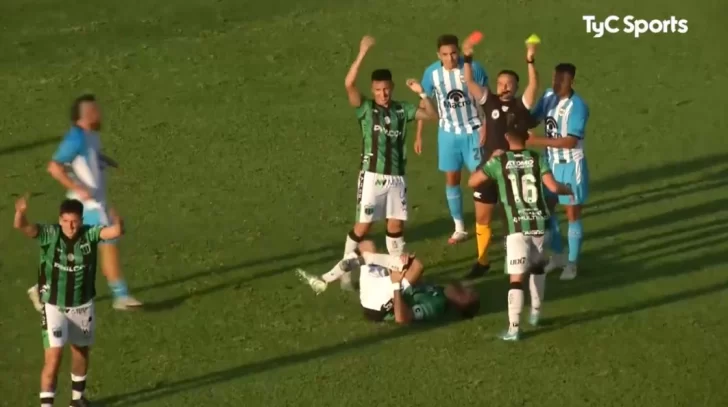 Video. Escalofriante lesión de Stéfano Callegari que conmocionó al fútbol argentino en el partido entre Nueva Chicago y Gimnasia de Jujuy