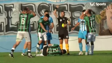 Video. Escalofriante lesión de Stéfano Callegari que conmocionó al fútbol argentino en el partido entre Nueva Chicago y Gimnasia de Jujuy