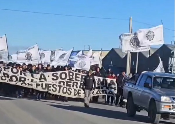 Paro total en las empresas electrónicas radicadas en Tierra del Fuego por quita de aranceles a las importaciones Paro total en las empresas electrónicas radicadas en Tierra del Fuego por quita de aranceles a las importaciones