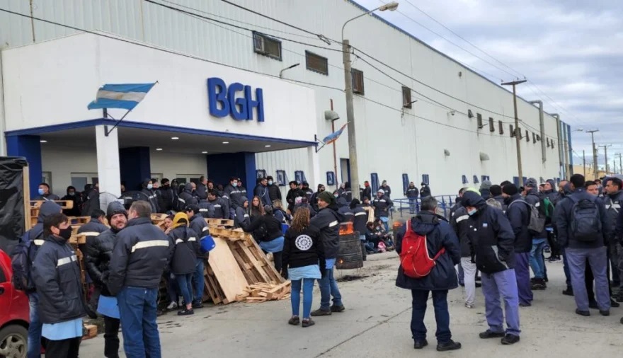  El paro fue acatado en todas las plantas de productos electrónicos de Tierra del Fuego. FOTO: KAMINOTICIAS.COM.AR