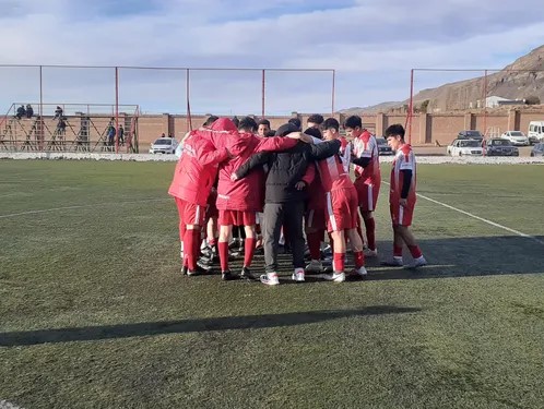 Esperanza y Lago jugarán la final del torneo en Calafate