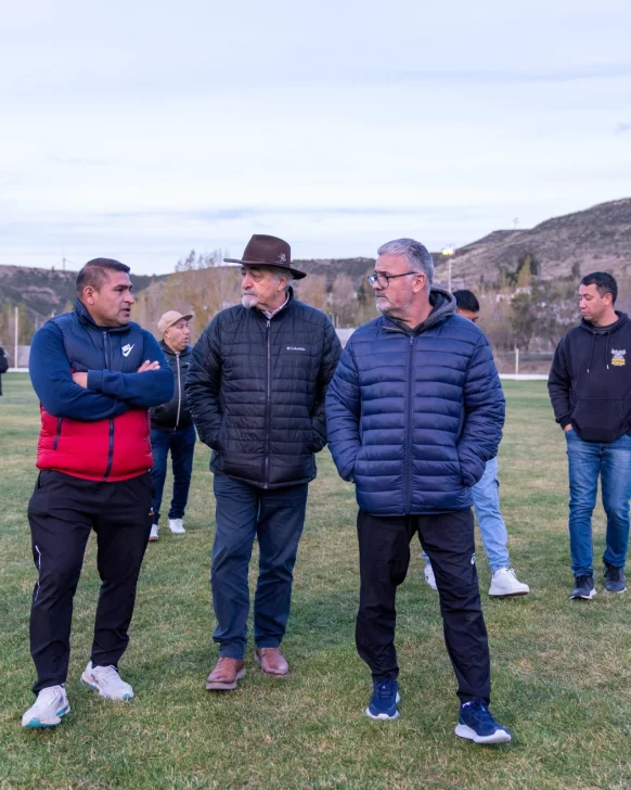 Othar Macharashvili visitó el predio del Club Veteranos de Laprida