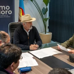 Comodoro Rivadavia: Othar Macharashvili cerró un 18% de aumento para los trabajadores municipales