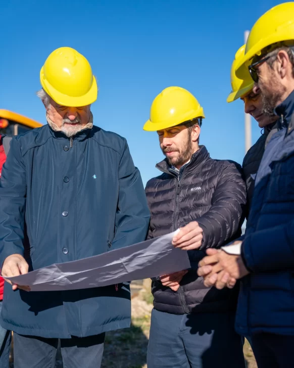 Othar Macharashvili supervisó avance de obra de red de agua potable